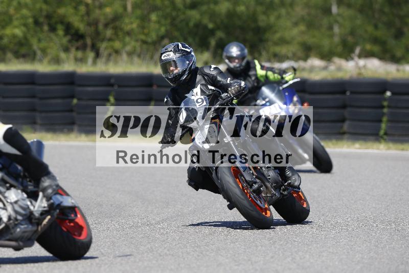 /Archiv-2025/48 25.08.2025 Cornu Master School ADR/blau-bleu/79